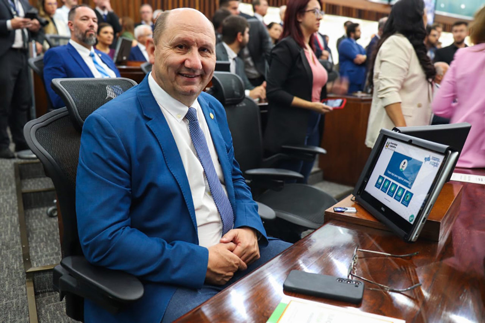 Weber Toma Posse Como Membro Da Mesa Diretora Da Assembleia Legislativa